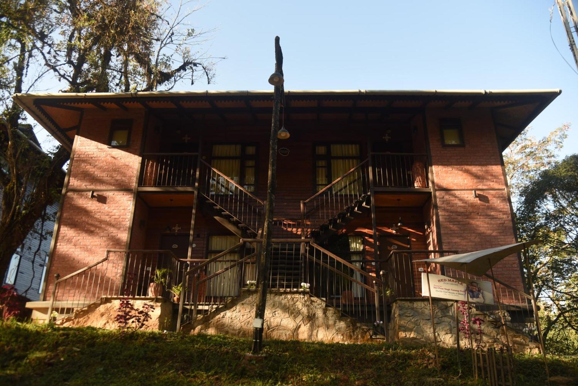Red Panda Jungle Camp - A Unit Of Davinchi Homes Pvt Ltd Gyalshing Exterior photo